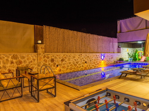 gece  -  Kasım
  | Kalkan Patara’da Jakuzili ve Korunaklı Özel Havuzlu Villa